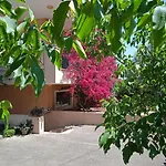 Paulina's Little House Holiday home Politika